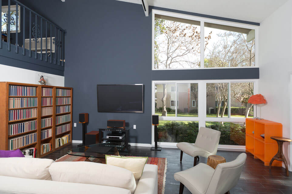 Living area with bookshelf