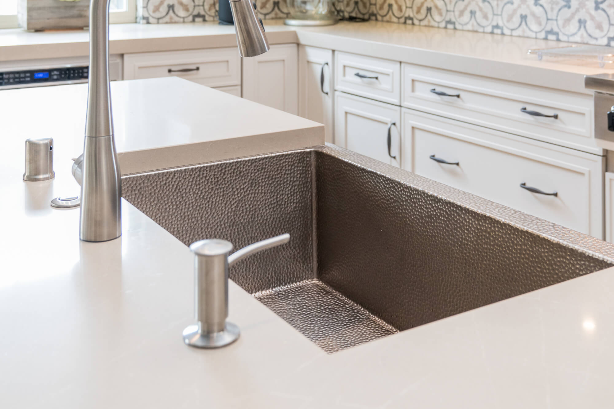 Quartz countertops For Kitchen