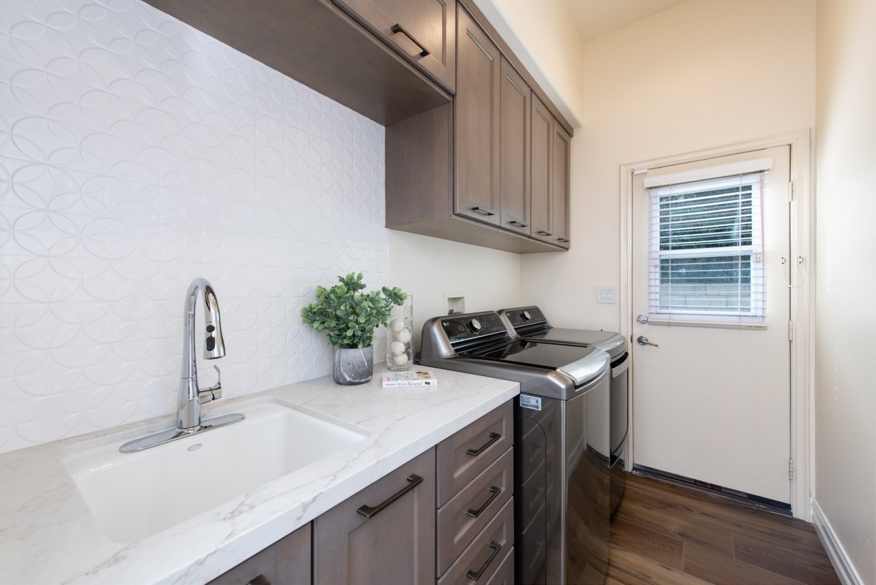 6 Best Laundry Room Design Features – Sea Pointe