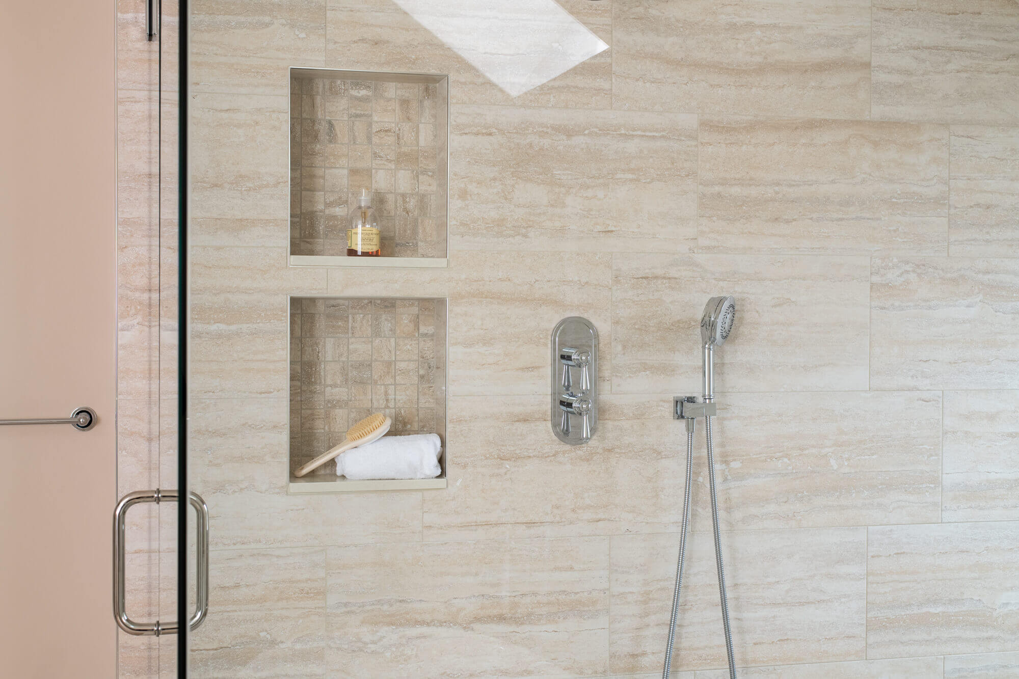 Shower-niches-in-Laguna-Hills-bathroom-remodel