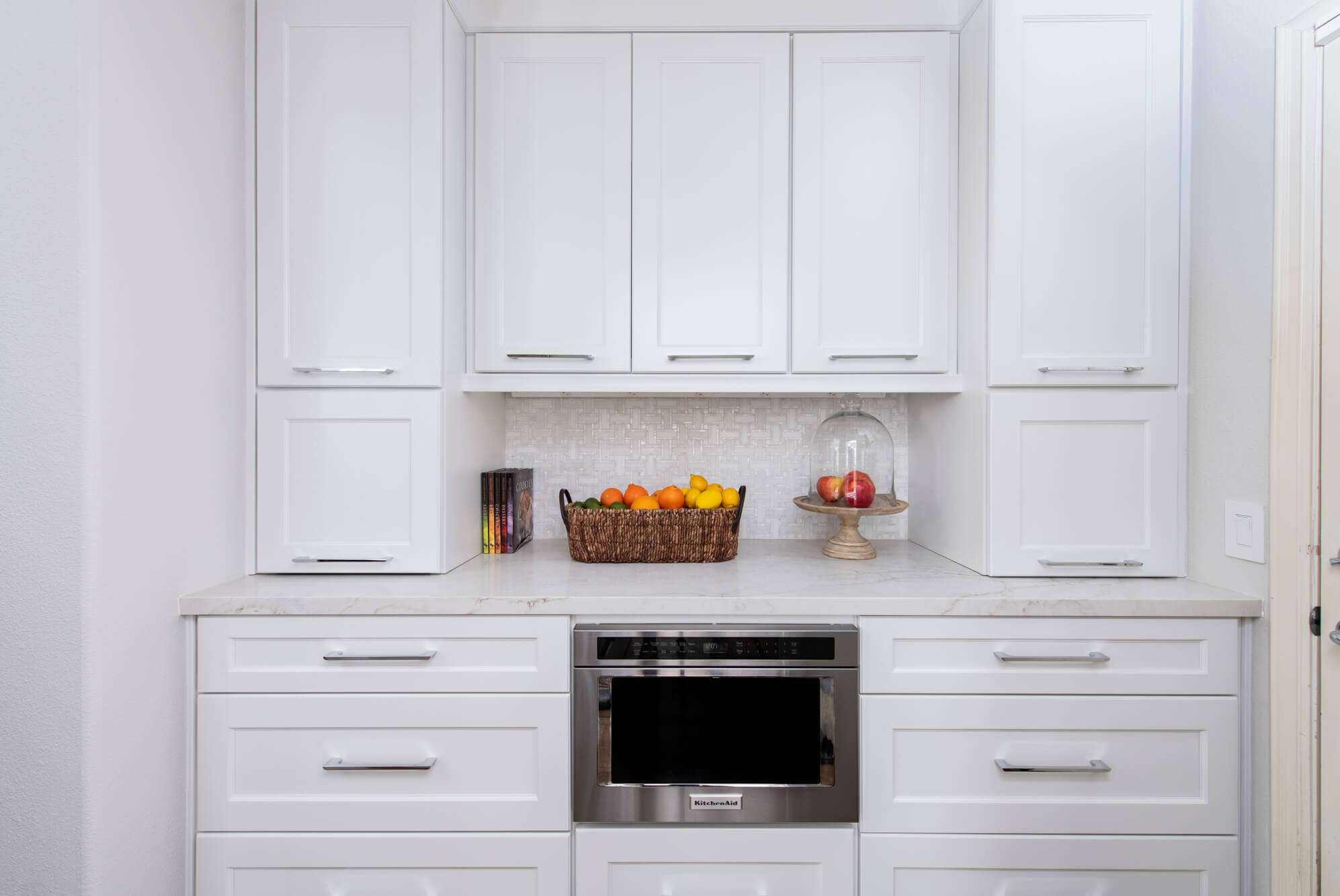 White traditional pantries and cupboards