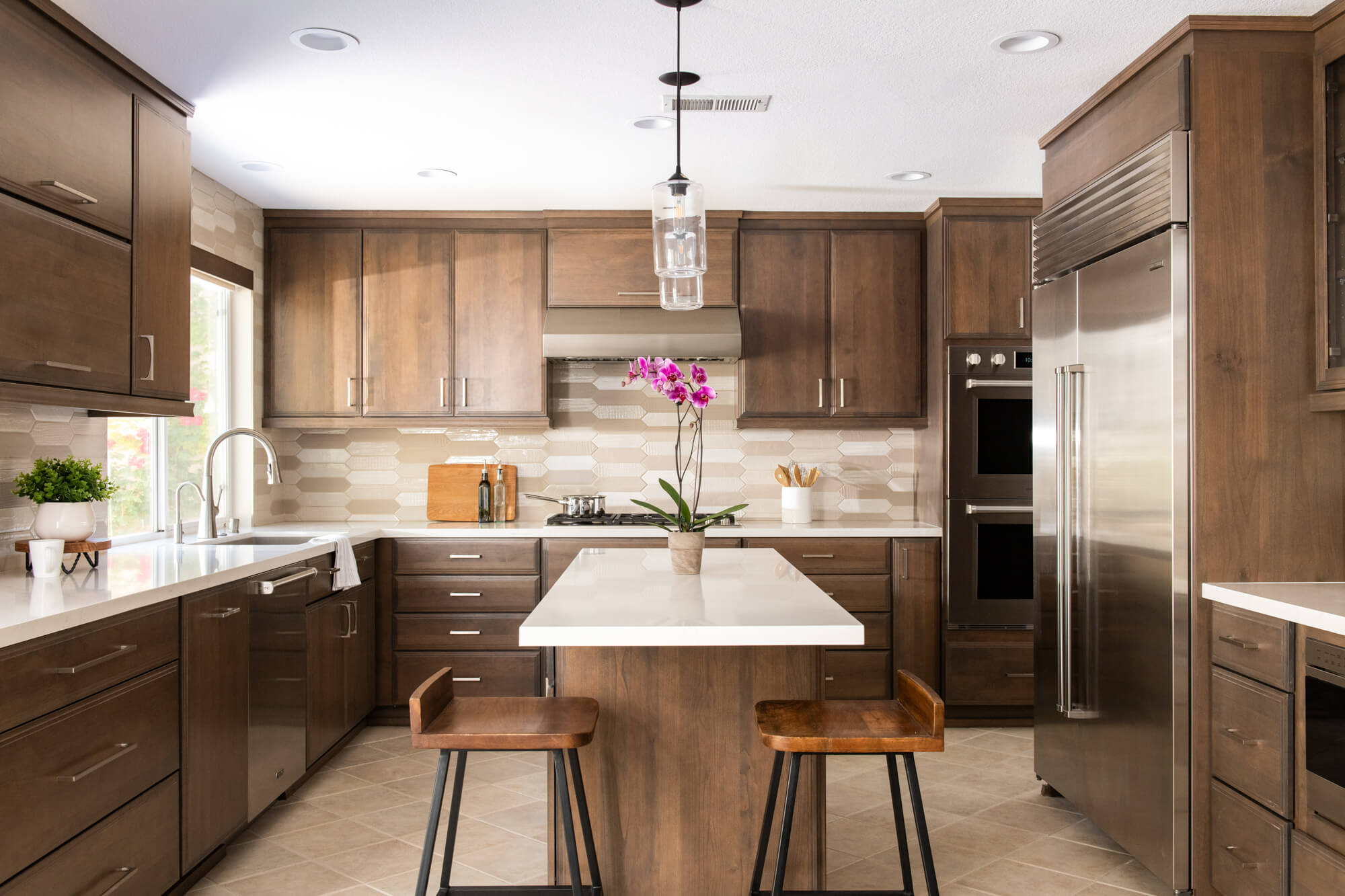 Modern kitchen design in Rancho Santa Margarita kitchen remodel
