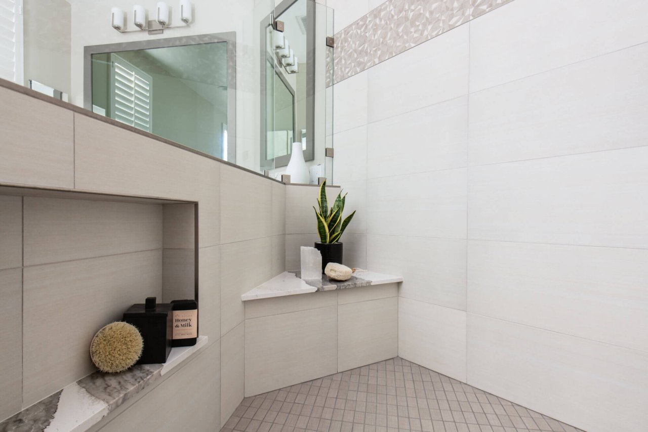 6 Walk-in Shower Remodeling Ideas to Elevate Your Bathroom Design | Sea ...