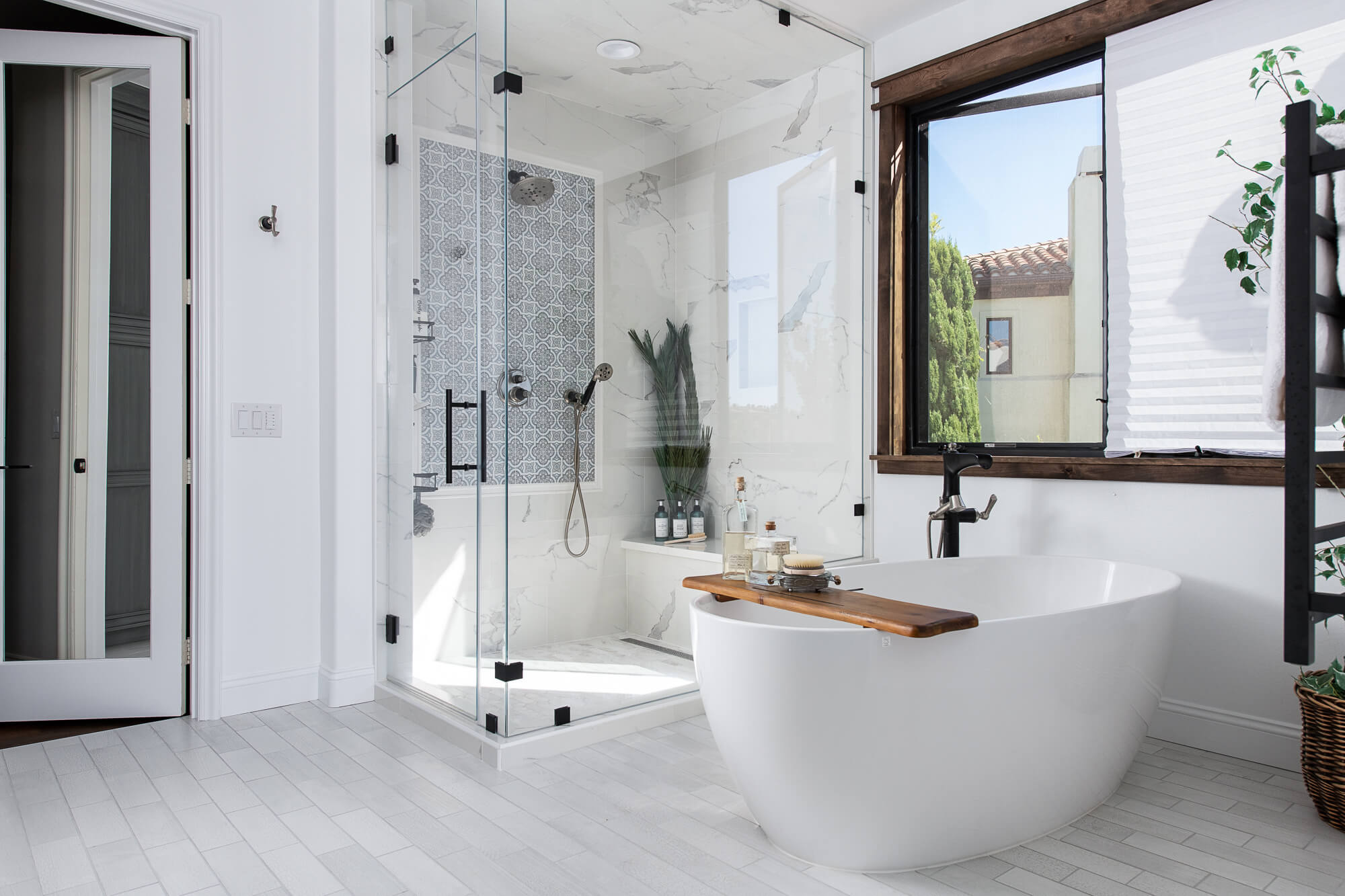 white-crackle-brick-stack-porcelain-floor-tile - remodeling your bathroom - Functional Bathroom