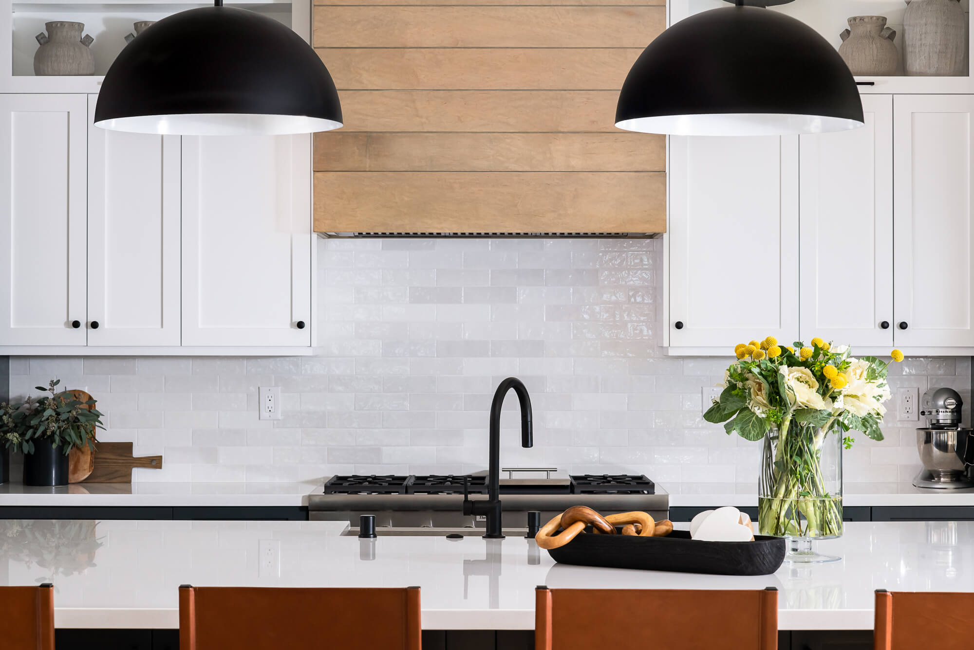 white-shaker-cabinets-tile-backsplash