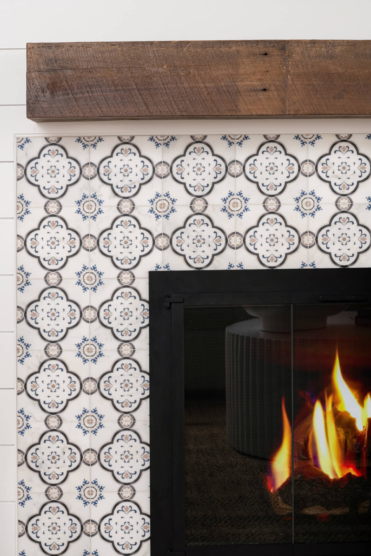 Fireplace-wall-shiplap-wainscoting-floor-to-ceiling-reclaimed-wood-mantle-surround-Artisan-Fiore-Obsidian