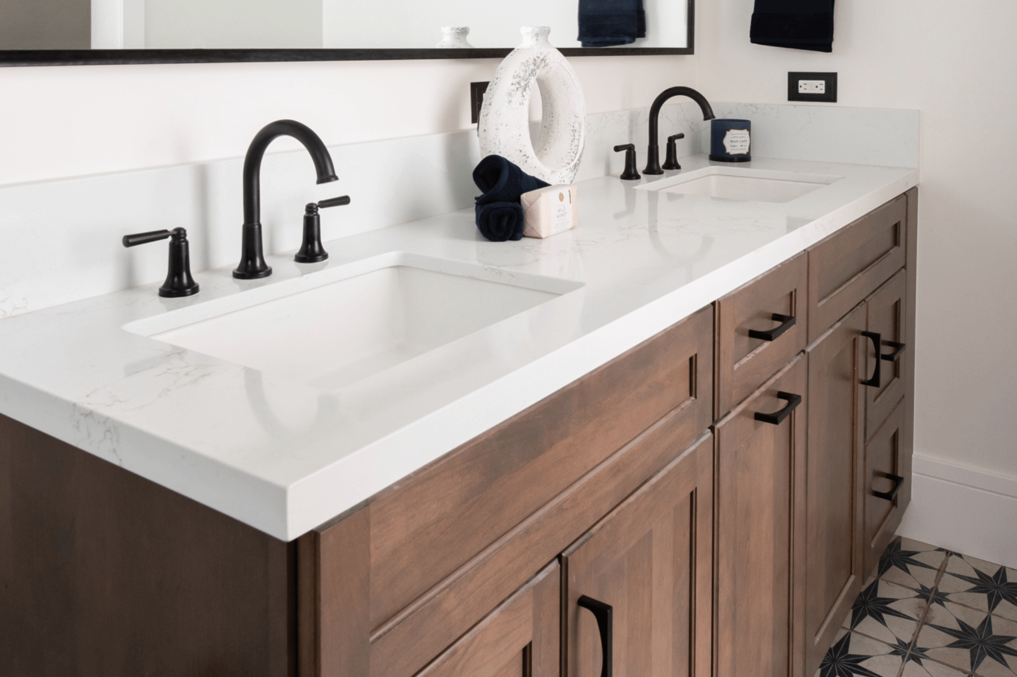 Double-vanity-guest-bathroom