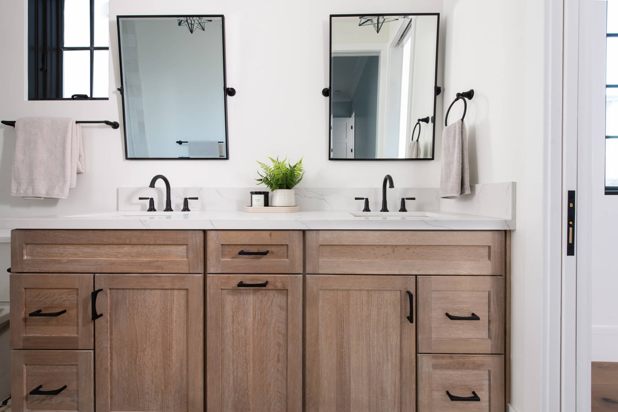 Oak-Omega-cabinets-in-Ceruse-Natural-finish