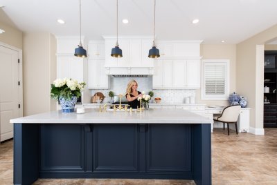 Replacing vs Refacing: Kitchen Cabinet Makeover Guide