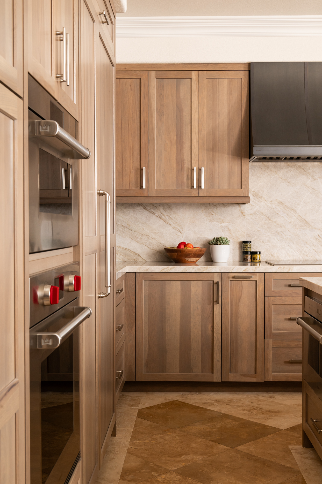 built-in-WOLF-single-oven-and-microwave