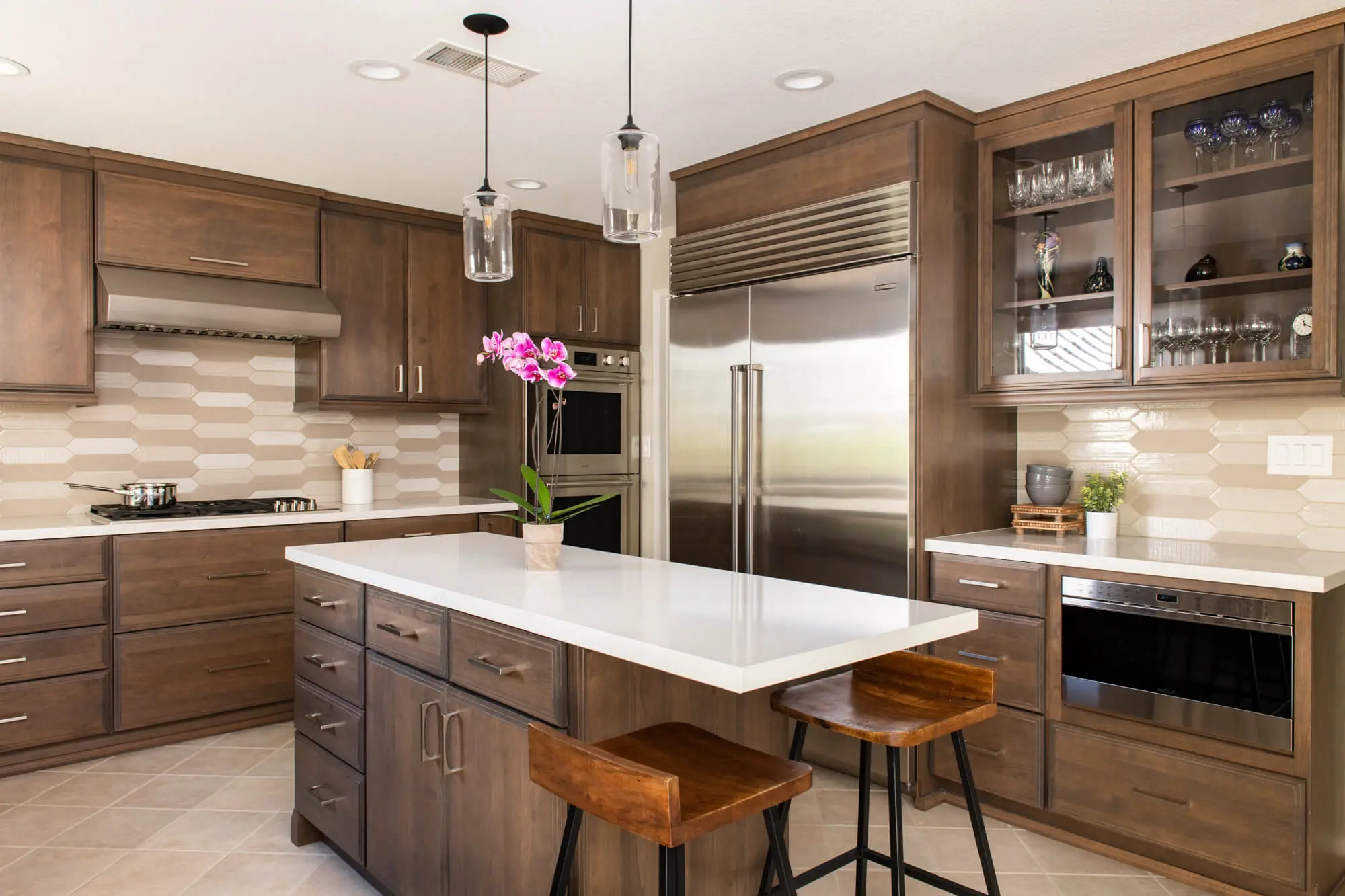 5 Timeless Kitchen Remodel Ideas Incorporating Oak Cabinets