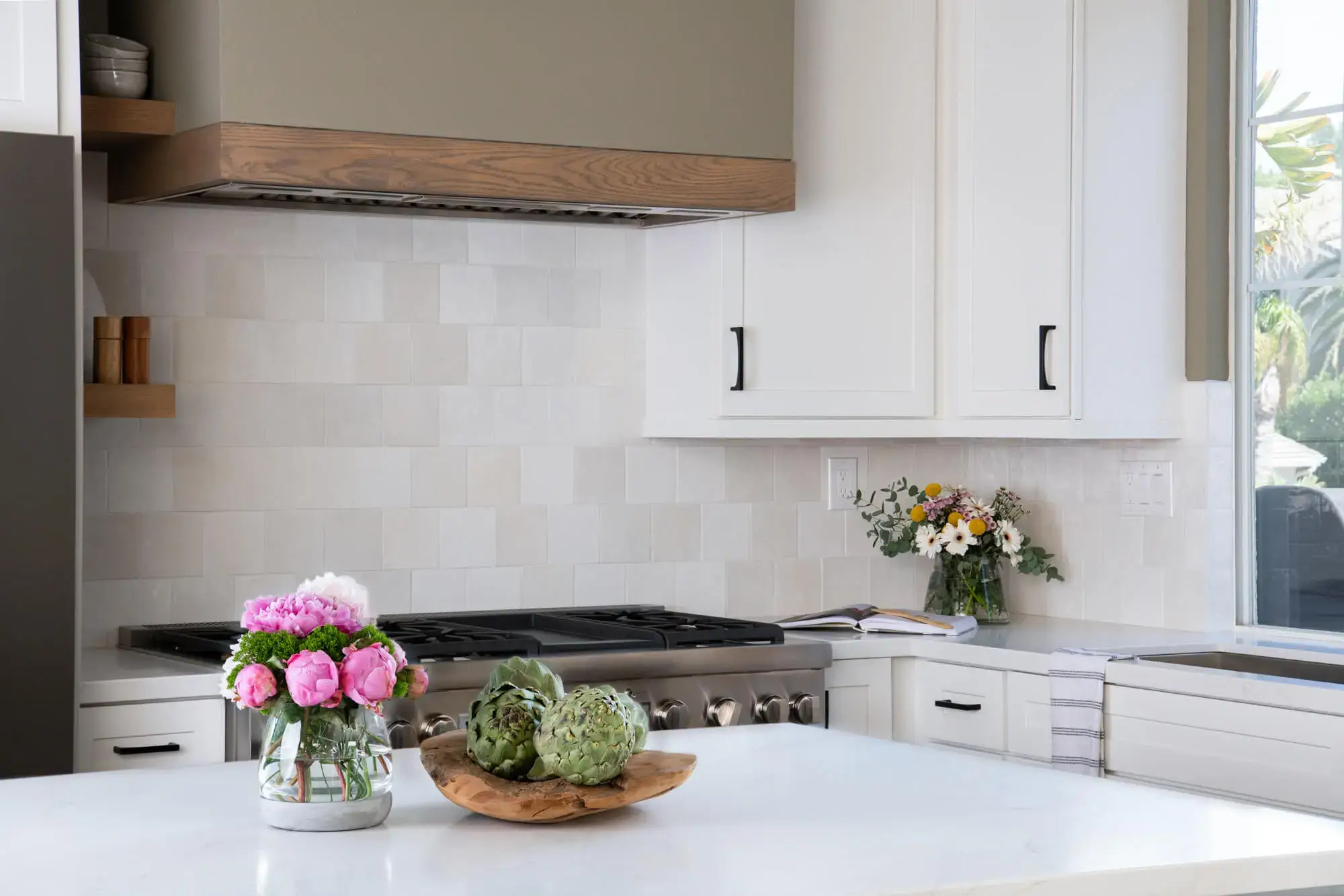 Bedrosian-ceramic-tile-backsplash-in-white-Chloe-Jolly