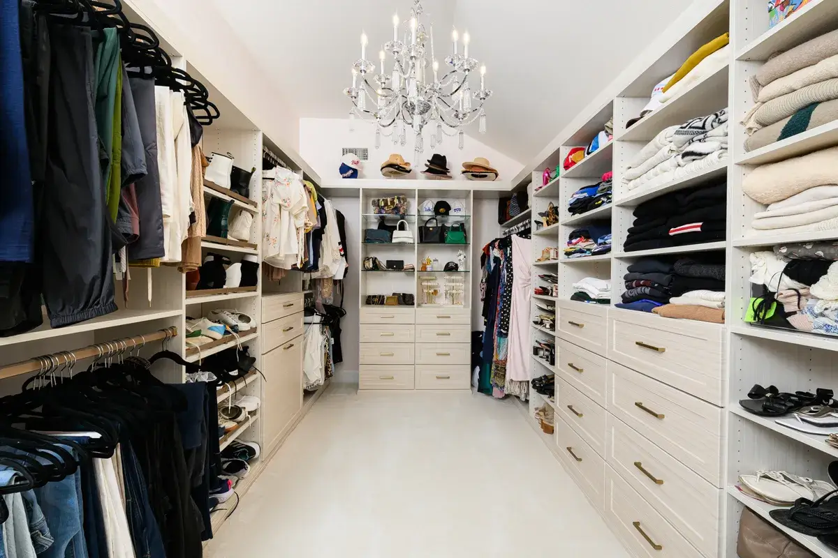 sea-pointe-design-and-remodel-walk-in-closet-extension-with chandelier