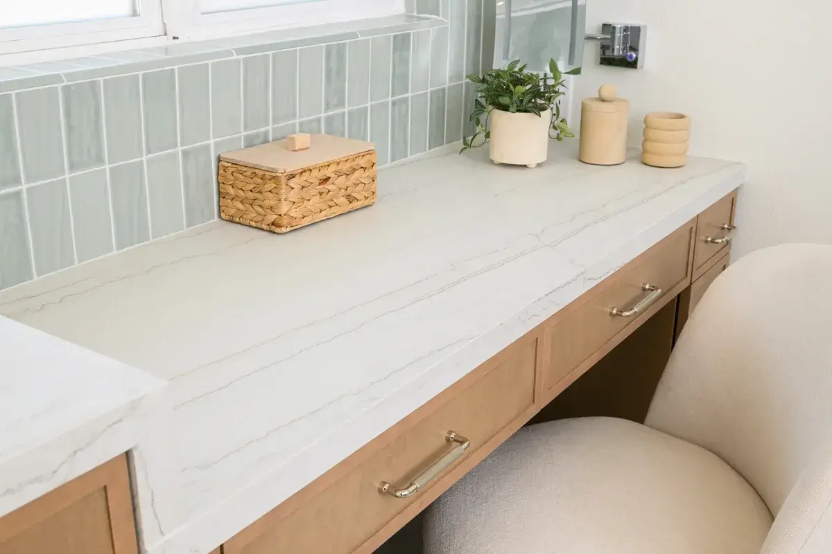 sea-pointe-design-and-remodel-Dekton-countertops-in-neutral-Oniriki-with-velvet-finish-and-miterde-edge