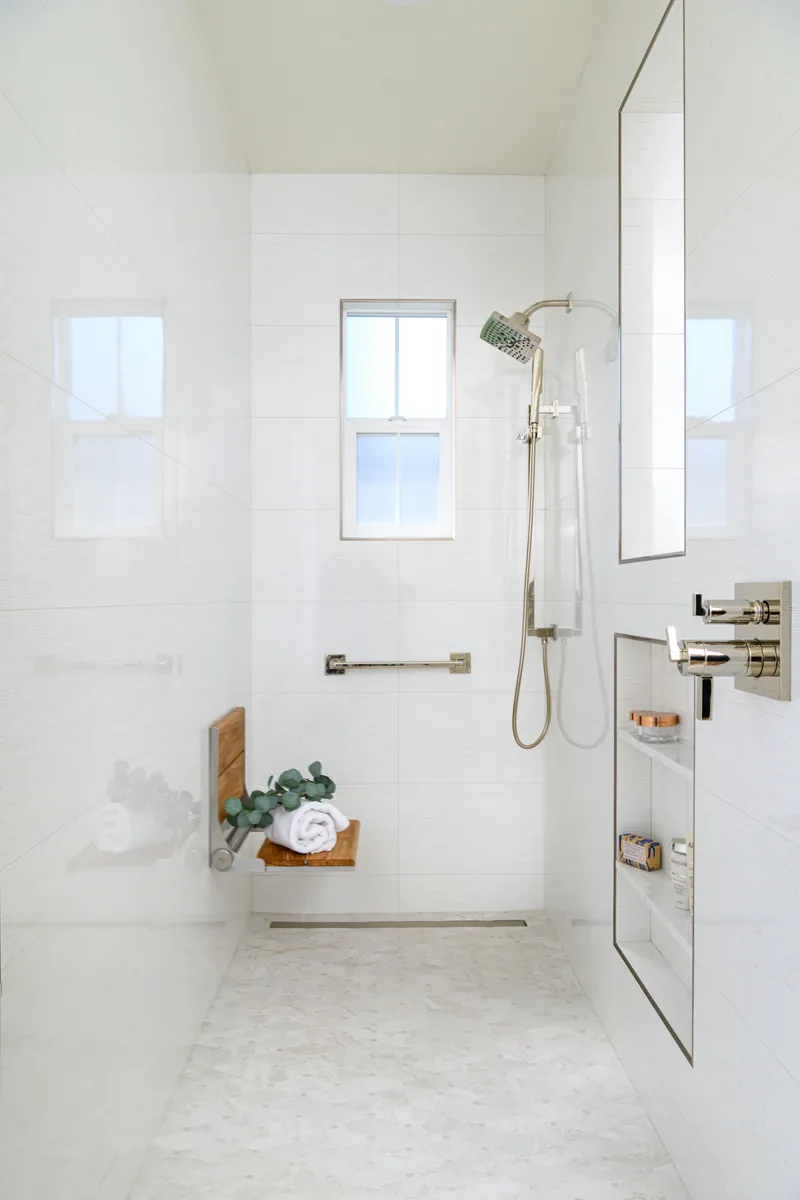 porcelain-shower-wall-in-Brunei-series-with-polished-blanco-finish-shower-floor-Pan-Am-Stream-Bone-Mosaic-in-Bone-matte