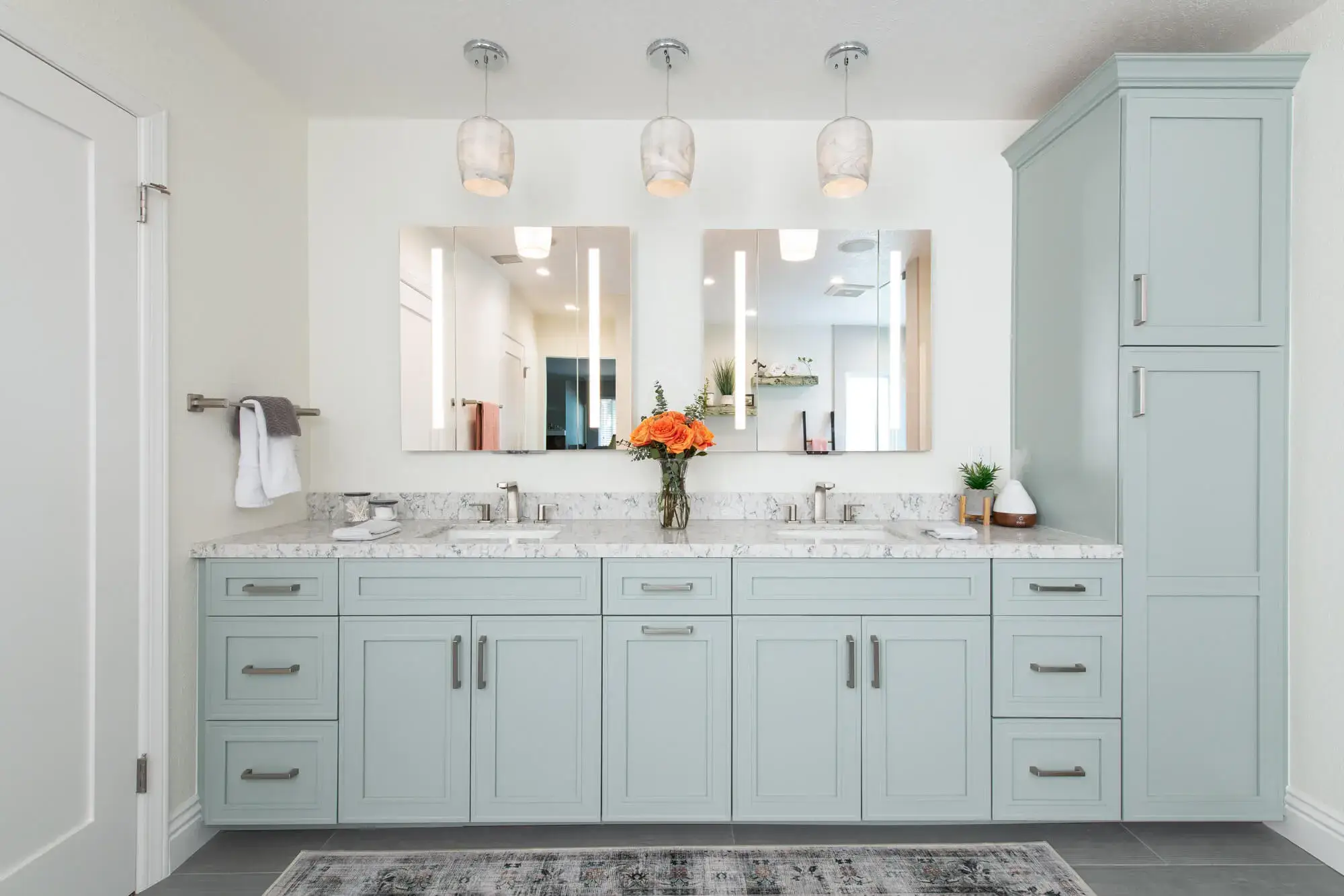 Primary-bathroom-remodel-in-Laguna-Hills - spa-like bathroom - bring color into your bathroom