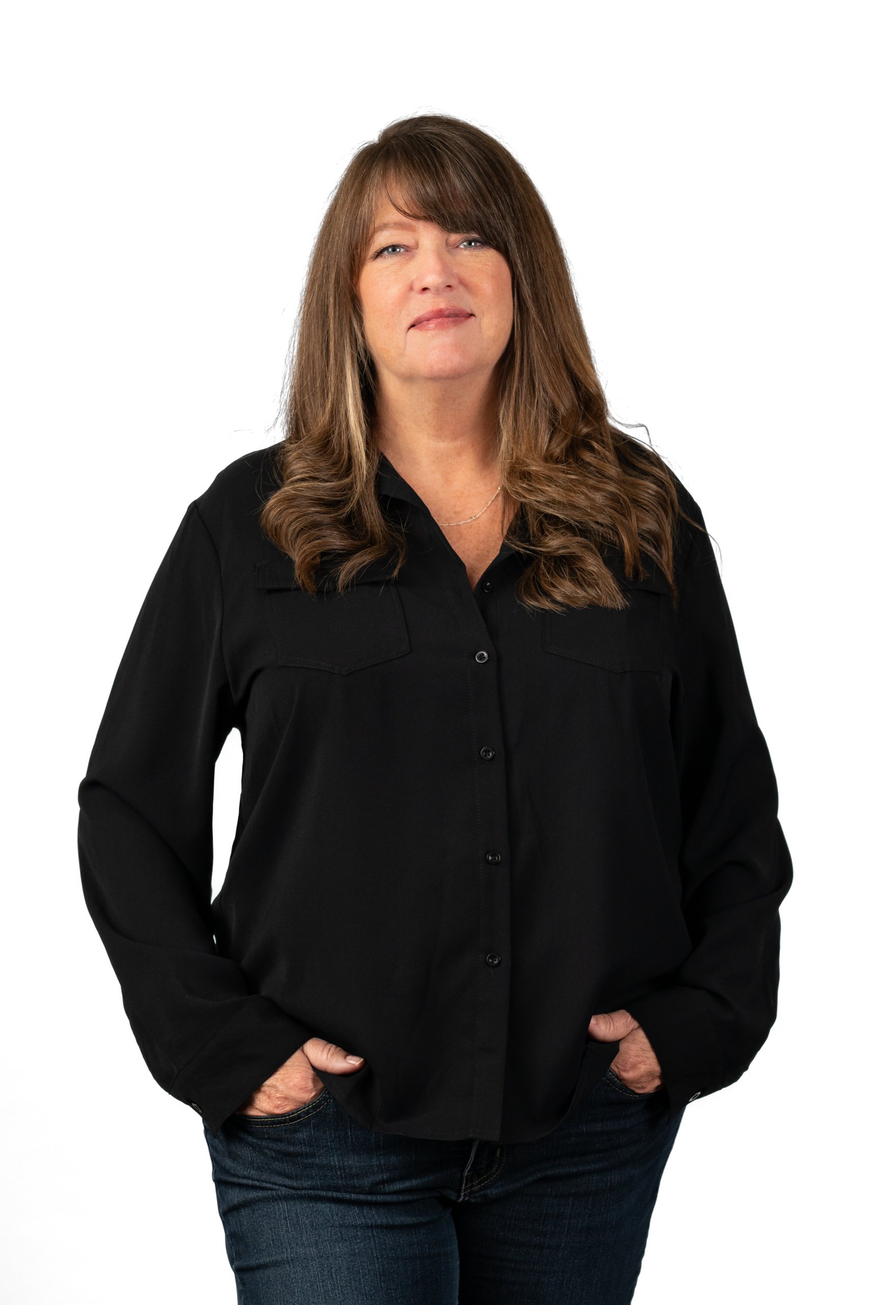 Alex Haghshenas – Office Manager at Sea Pointe Design & Remodel