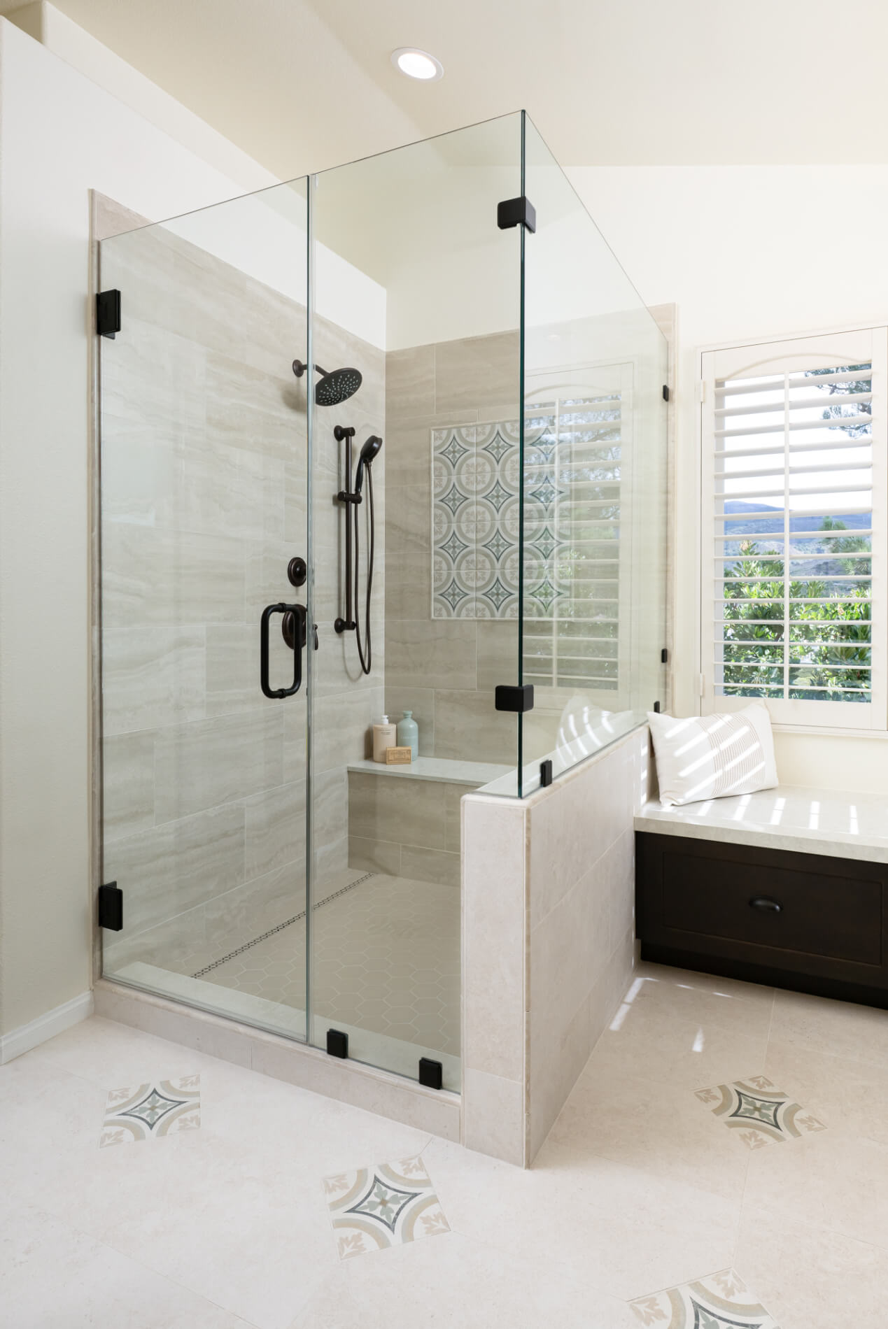 porcelain-bathroom-flooring-in-Blanco-Matte-by-Ol-Limestone-series